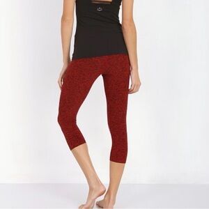 Beyond Yoga Red Space-Dye Capri Leggings